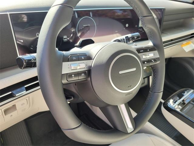 new 2025 Hyundai TUCSON Hybrid car, priced at $39,060