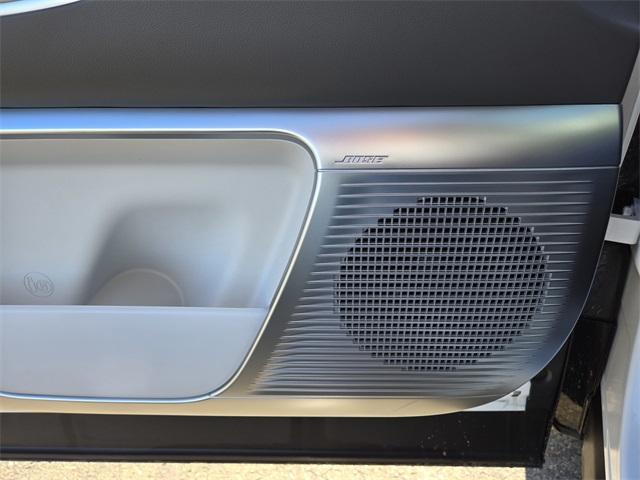 new 2026 Hyundai IONIQ 9 car, priced at $74,605