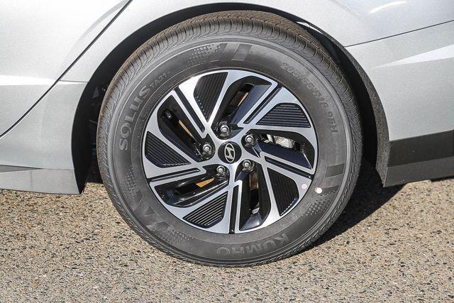new 2026 Hyundai Sonata Hybrid car, priced at $30,375