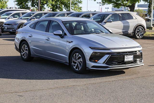 new 2026 Hyundai Sonata Hybrid car, priced at $30,375