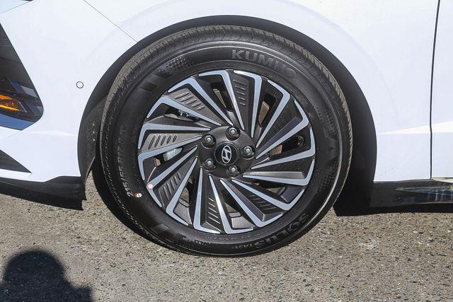 new 2026 Hyundai Sonata Hybrid car, priced at $40,600