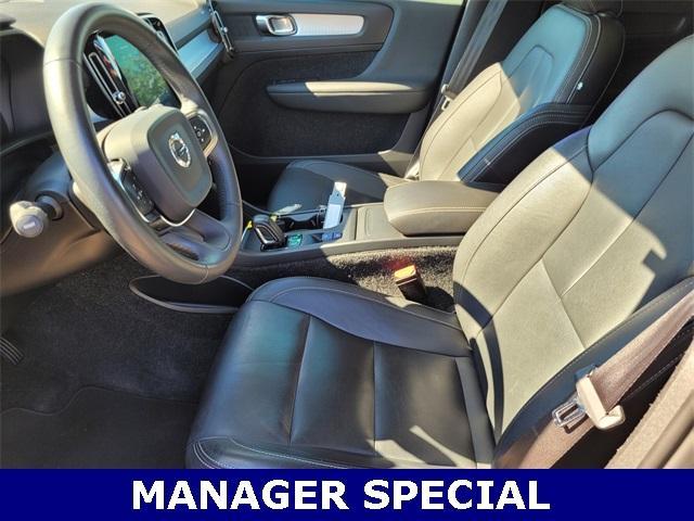 used 2019 Volvo XC40 car, priced at $17,495