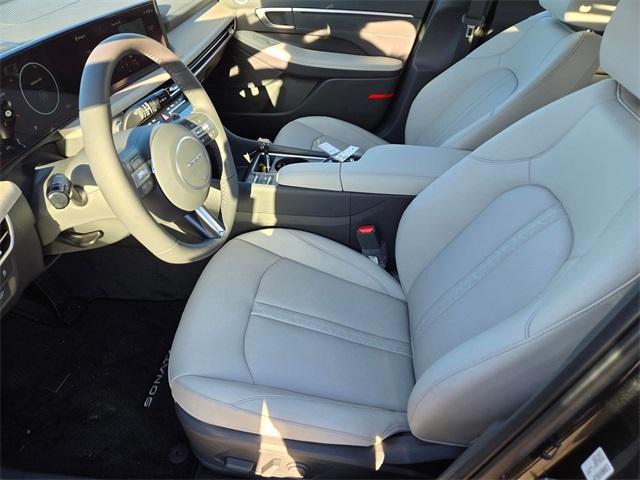 new 2025 Hyundai Sonata Hybrid car, priced at $36,930