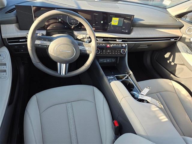 new 2025 Hyundai Sonata Hybrid car, priced at $36,930