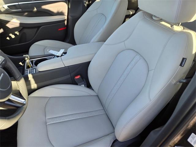 new 2025 Hyundai Sonata Hybrid car, priced at $36,930