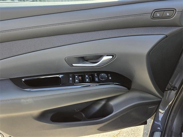 new 2026 Hyundai TUCSON Hybrid car