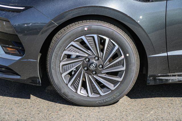 new 2026 Hyundai Sonata Hybrid car, priced at $34,315