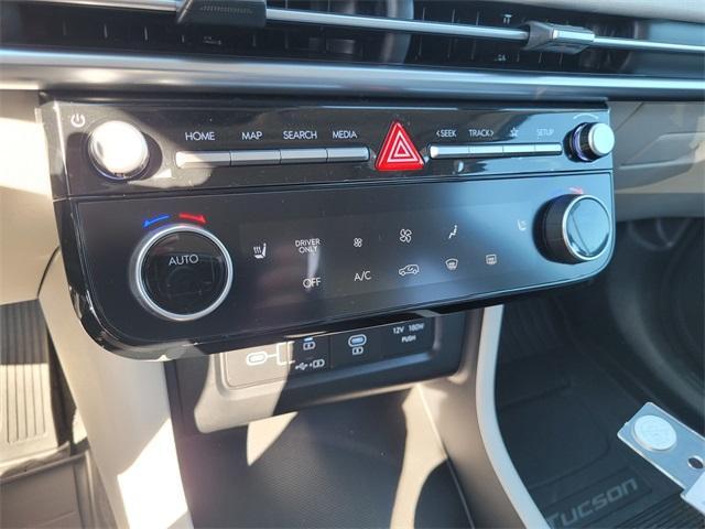 new 2025 Hyundai TUCSON Hybrid car, priced at $39,560