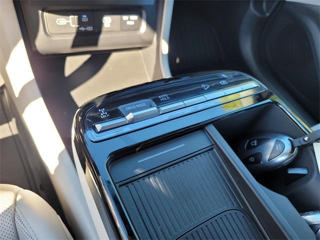 new 2025 Hyundai TUCSON Hybrid car, priced at $39,560