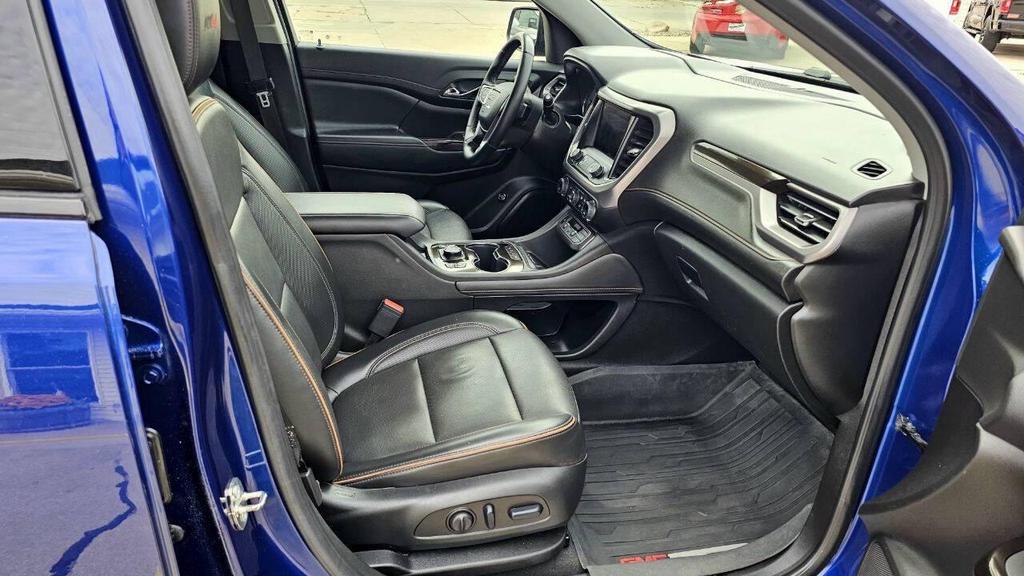 used 2023 GMC Acadia car, priced at $31,899