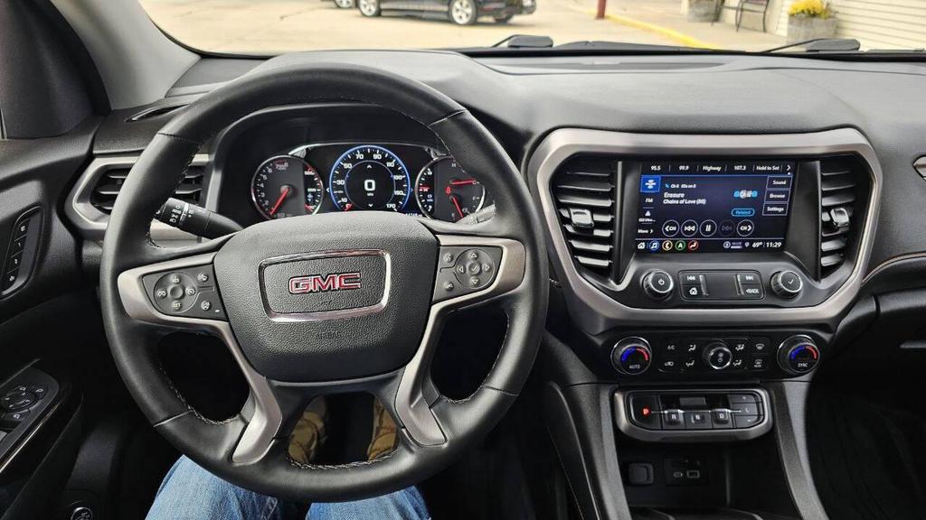 used 2023 GMC Acadia car, priced at $31,899