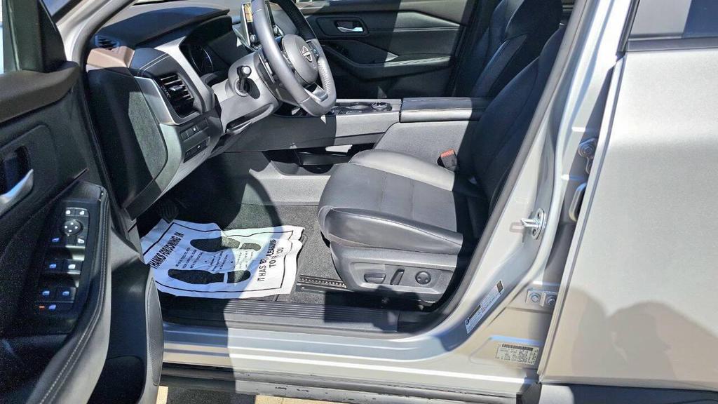 used 2022 Nissan Rogue car, priced at $24,899