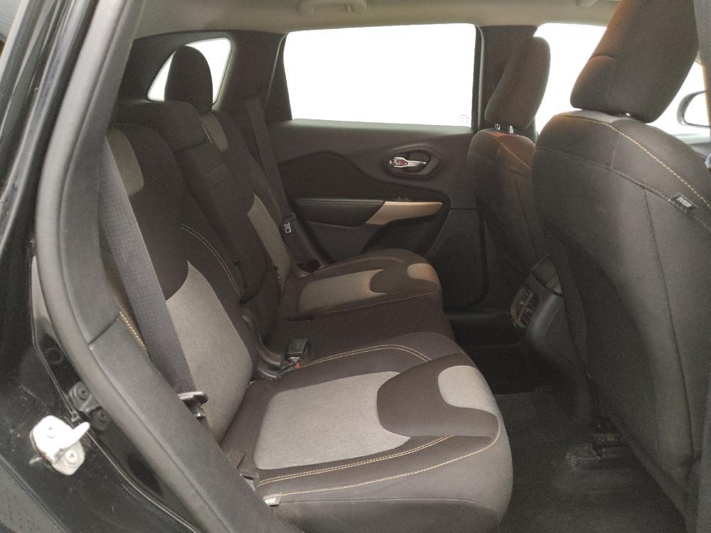 used 2018 Jeep Cherokee car, priced at $15,695