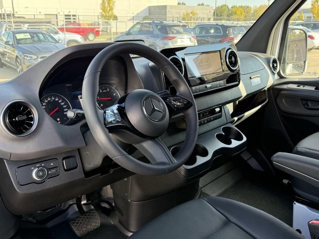new 2025 Mercedes-Benz Sprinter 2500 car, priced at $80,586