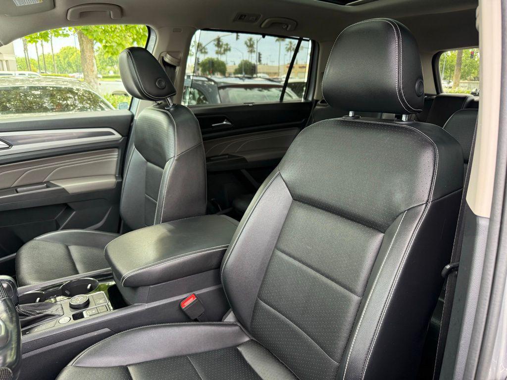 used 2022 Volkswagen Atlas car, priced at $26,999
