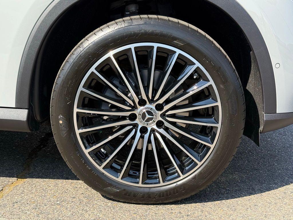 new 2026 Mercedes-Benz GLC 300 car, priced at $57,525