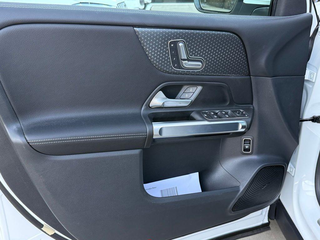 new 2026 Mercedes-Benz GLB 250 car, priced at $46,685