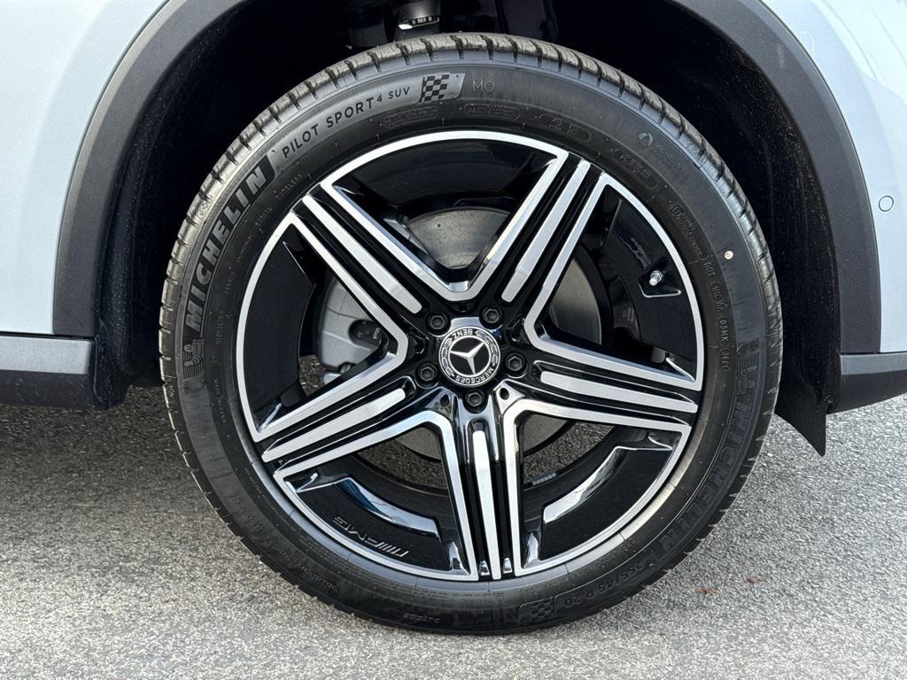 new 2026 Mercedes-Benz GLC 300 car, priced at $58,200