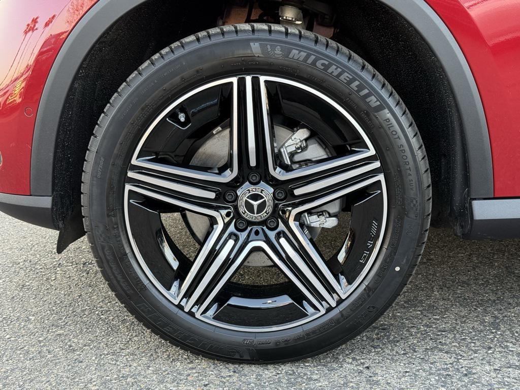 new 2026 Mercedes-Benz GLC 300 car, priced at $55,500