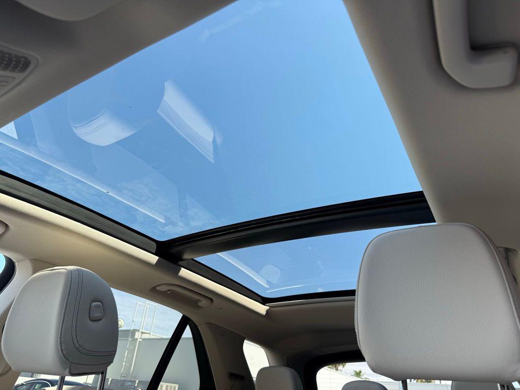 new 2026 Mercedes-Benz GLE 450 car, priced at $79,345