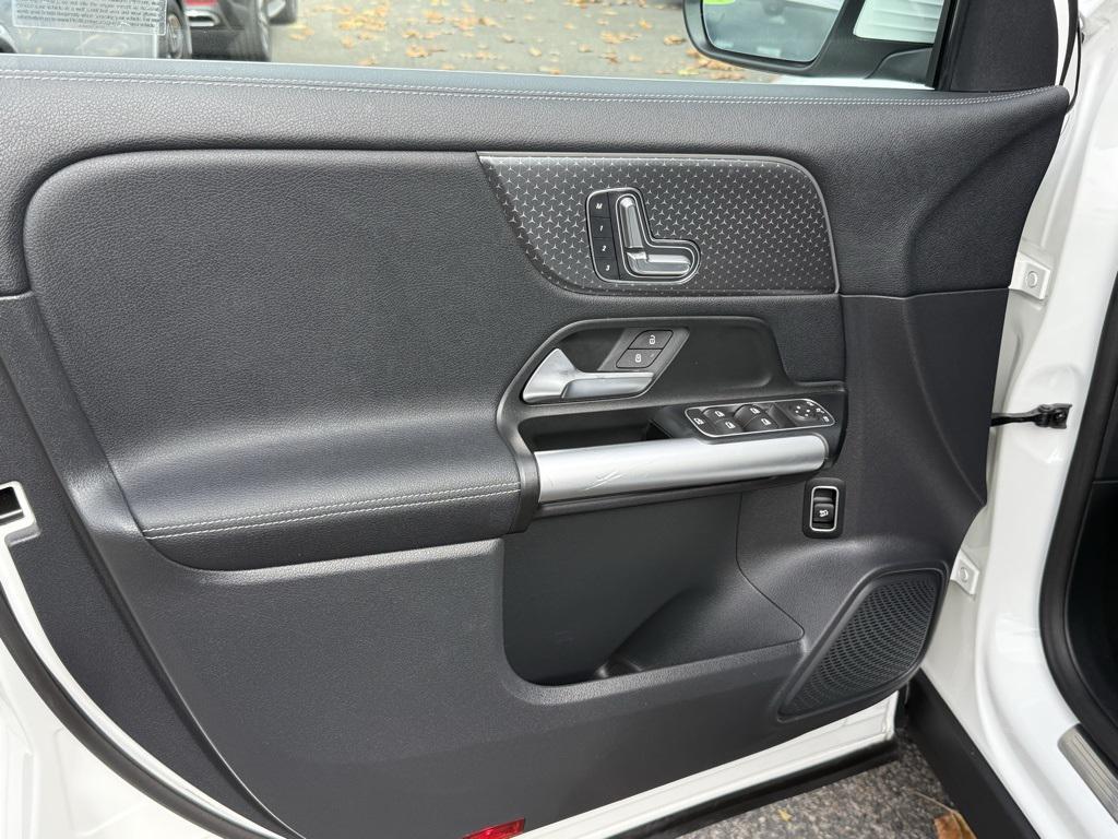 used 2025 Mercedes-Benz GLA 250 car, priced at $35,777