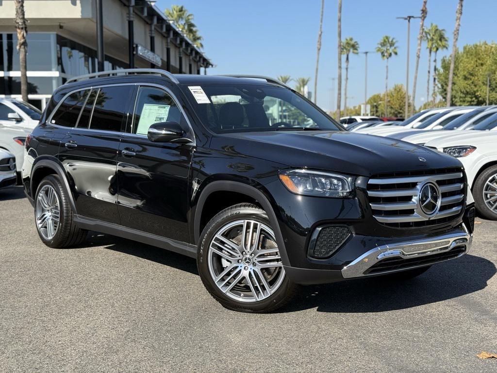 new 2025 Mercedes-Benz GLS 450 car, priced at $91,945