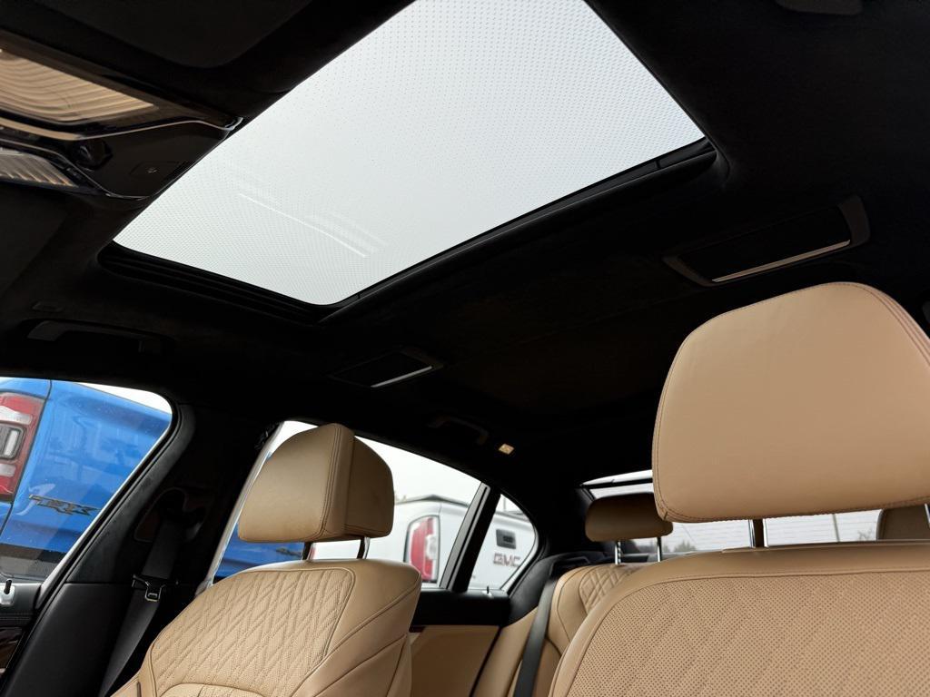 used 2021 BMW ALPINA B7 car, priced at $63,998