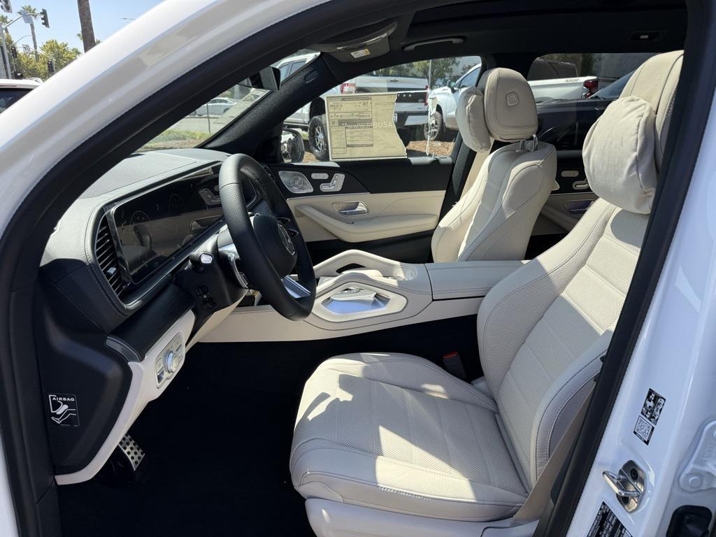 new 2025 Mercedes-Benz GLS 580 car, priced at $117,695