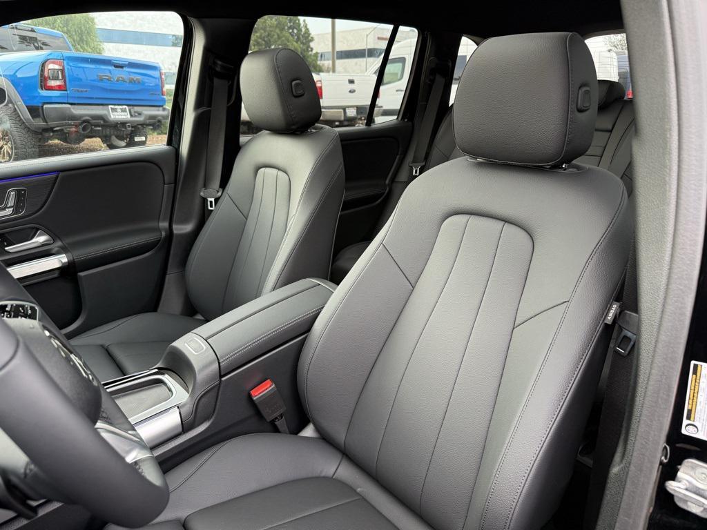 new 2026 Mercedes-Benz GLB 250 car, priced at $52,460