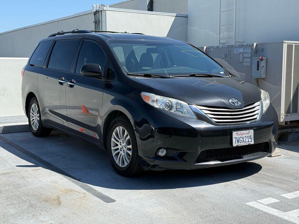 used 2017 Toyota Sienna car