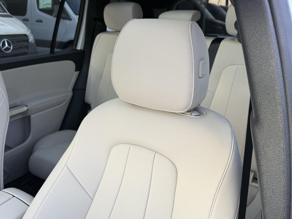 new 2026 Mercedes-Benz GLB 250 car, priced at $50,460