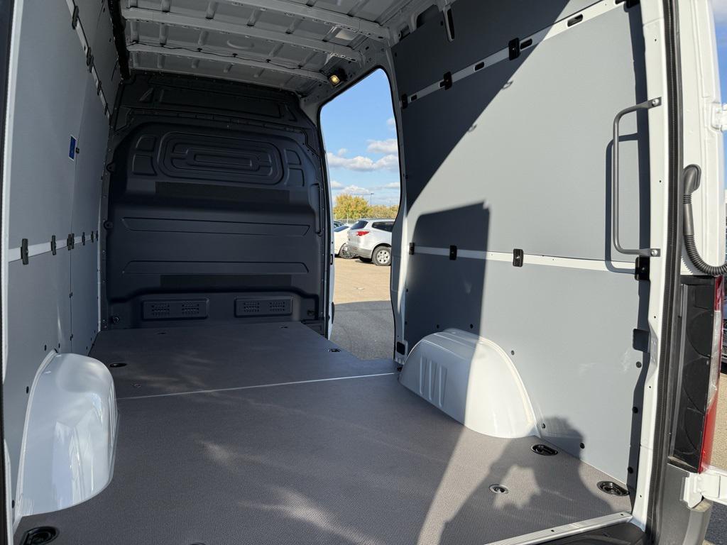 new 2026 Mercedes-Benz Sprinter 2500 car, priced at $64,217