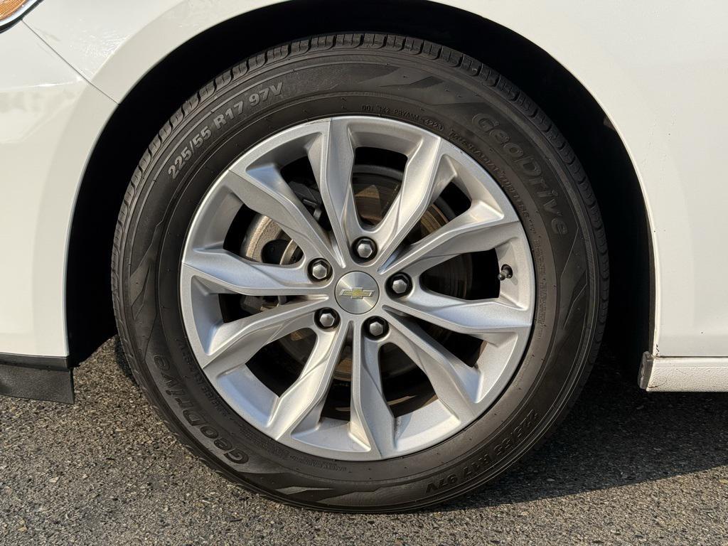 used 2019 Chevrolet Malibu car, priced at $14,600