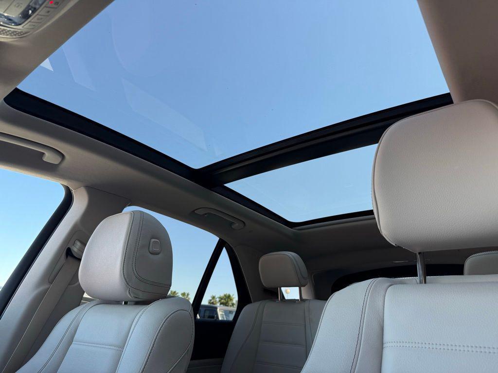 used 2022 Mercedes-Benz GLE 450 car, priced at $42,998