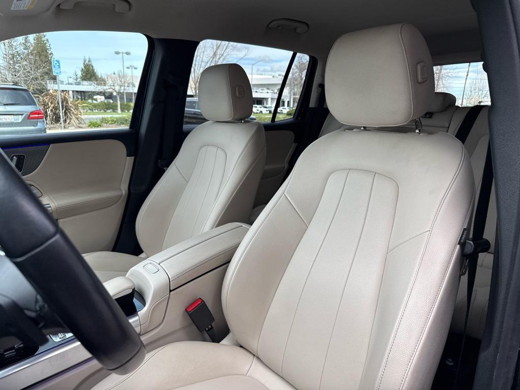 used 2020 Mercedes-Benz GLB 250 car, priced at $20,999