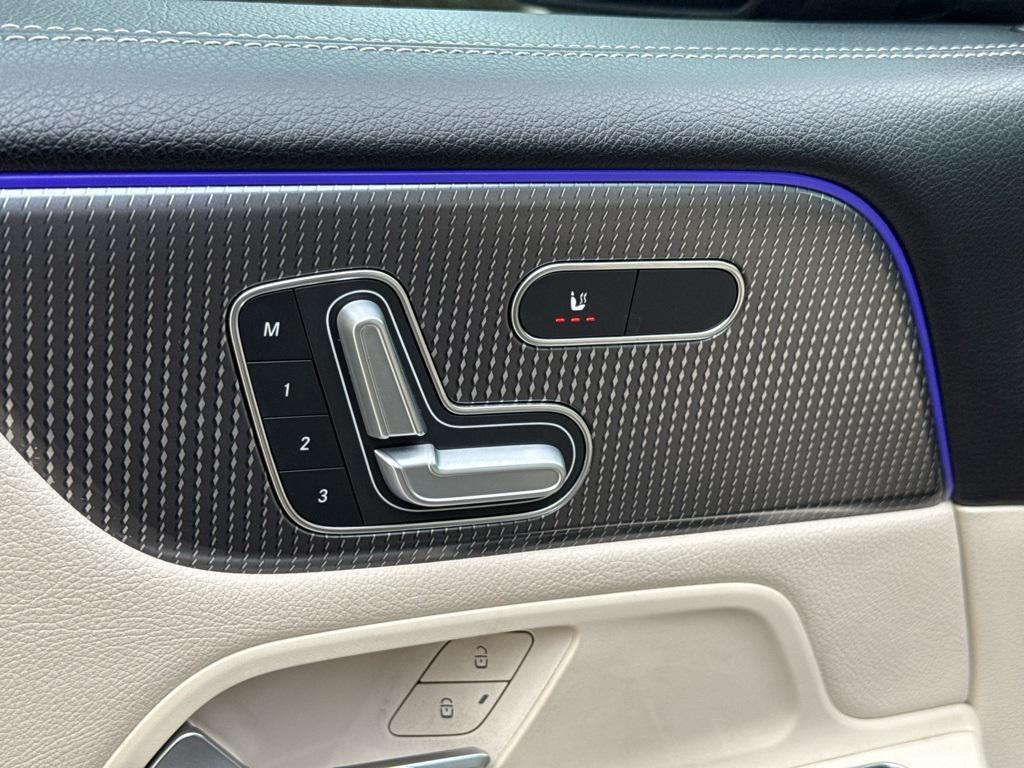 used 2020 Mercedes-Benz GLB 250 car, priced at $20,999