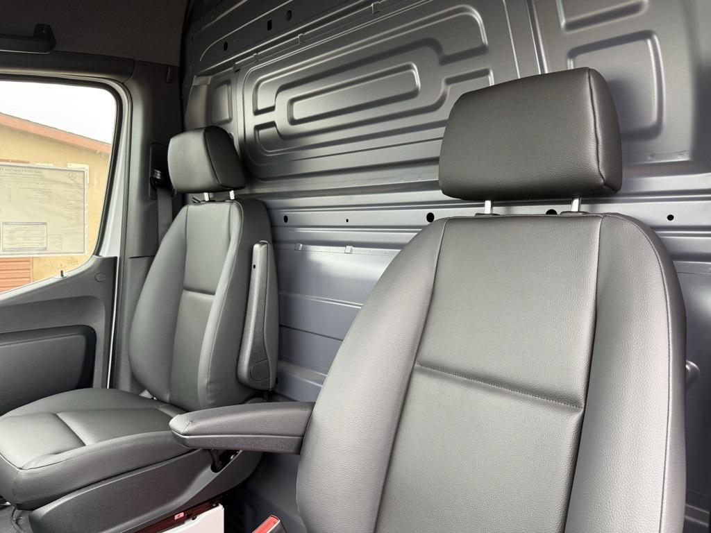 new 2026 Mercedes-Benz Sprinter 2500 car, priced at $67,534