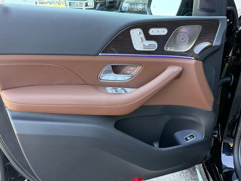 new 2026 Mercedes-Benz GLE 450 car, priced at $80,960