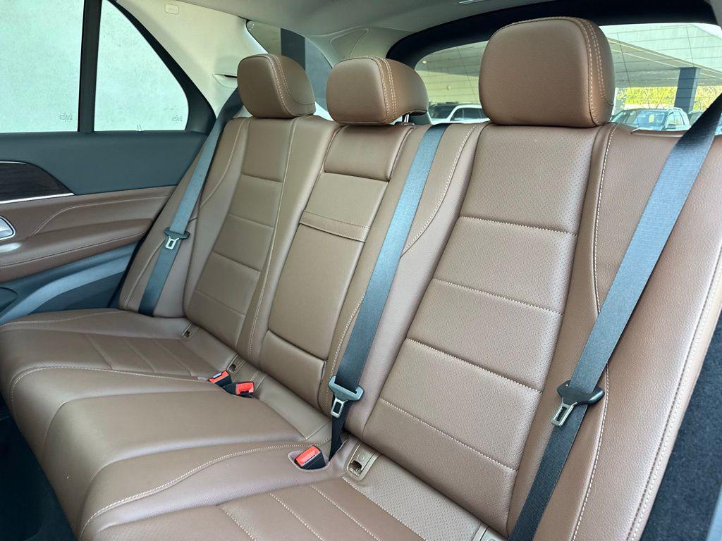 new 2026 Mercedes-Benz GLE 450 car, priced at $80,960