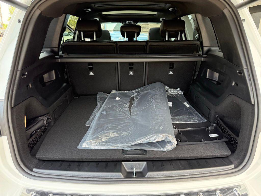 new 2026 Mercedes-Benz GLB 250 car, priced at $52,010