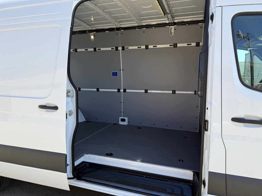 new 2025 Mercedes-Benz Sprinter 2500 car, priced at $70,043