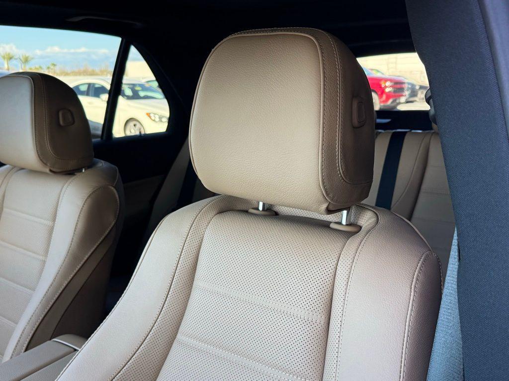new 2026 Mercedes-Benz GLE 450 car, priced at $81,680