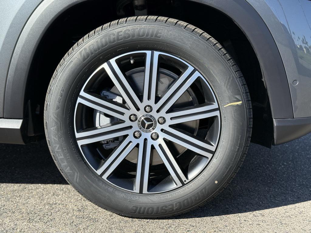 new 2026 Mercedes-Benz GLE 450e car, priced at $79,260