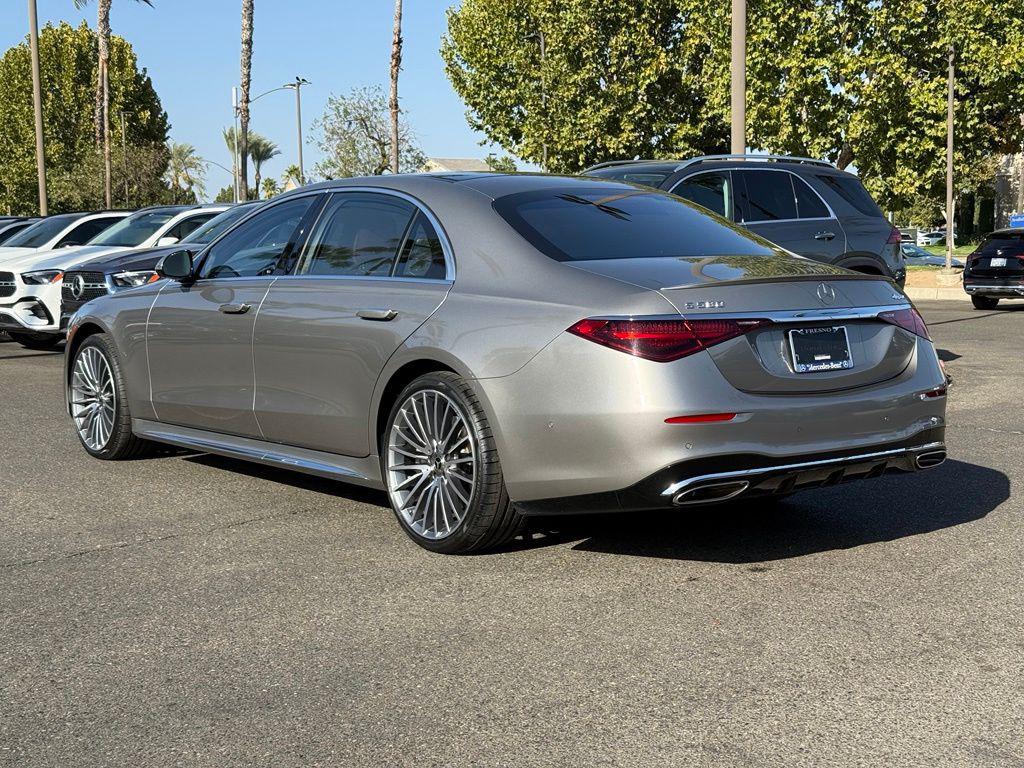 Mercedes-Benz S-Class view 8