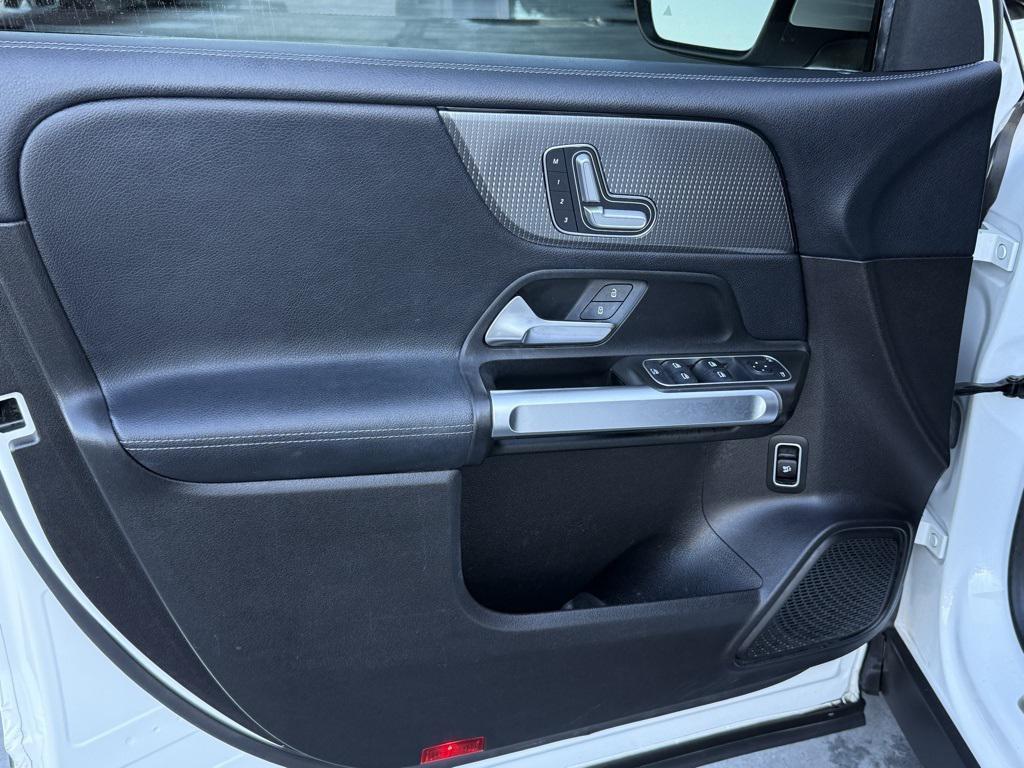 used 2021 Mercedes-Benz GLB 250 car, priced at $19,998