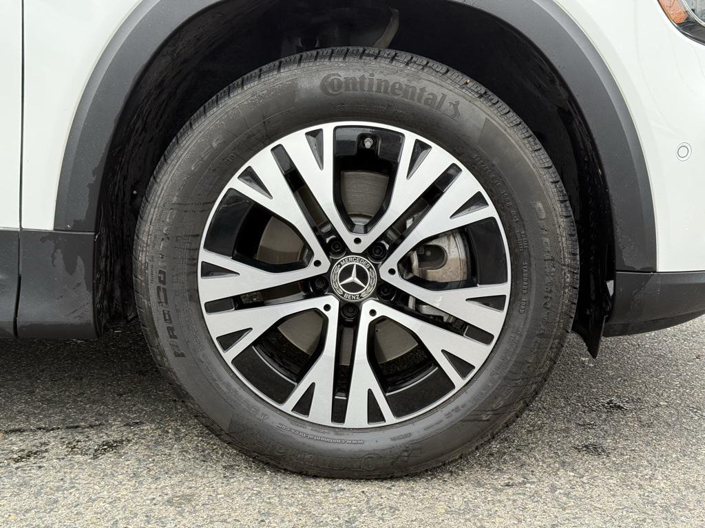 used 2025 Mercedes-Benz GLB 250 car, priced at $36,000