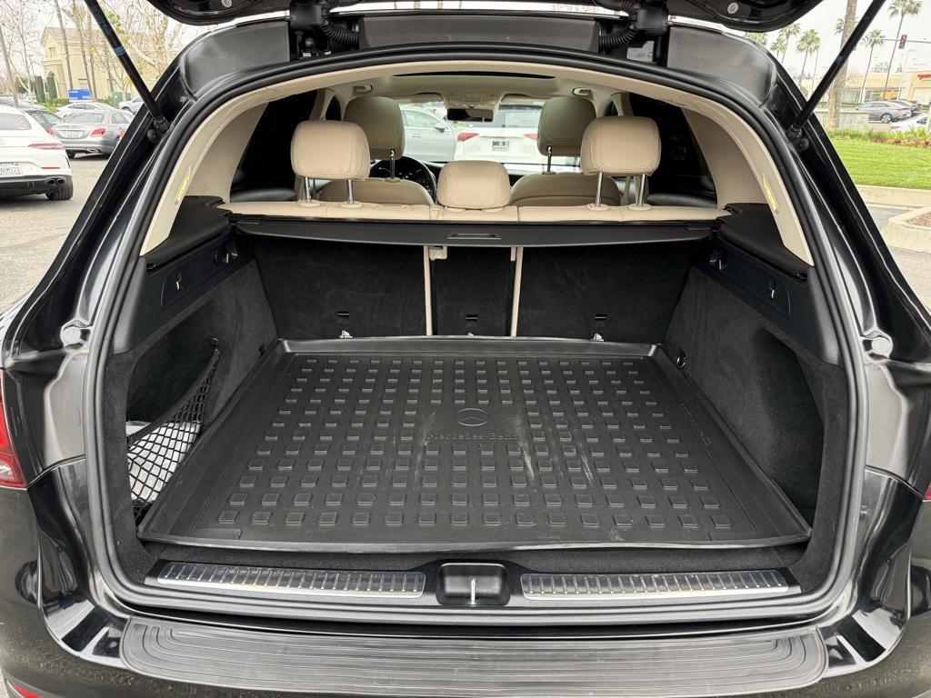 used 2020 Mercedes-Benz GLC 300 car, priced at $21,999