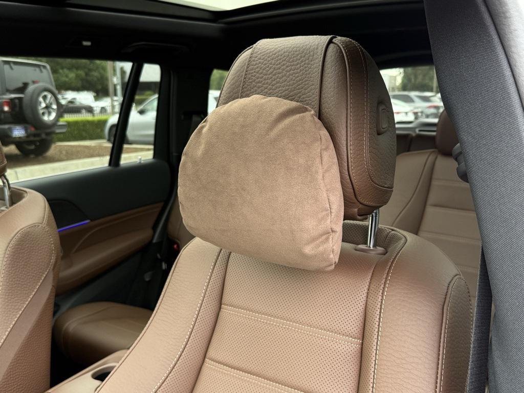 new 2026 Mercedes-Benz GLS 580 car, priced at $122,420