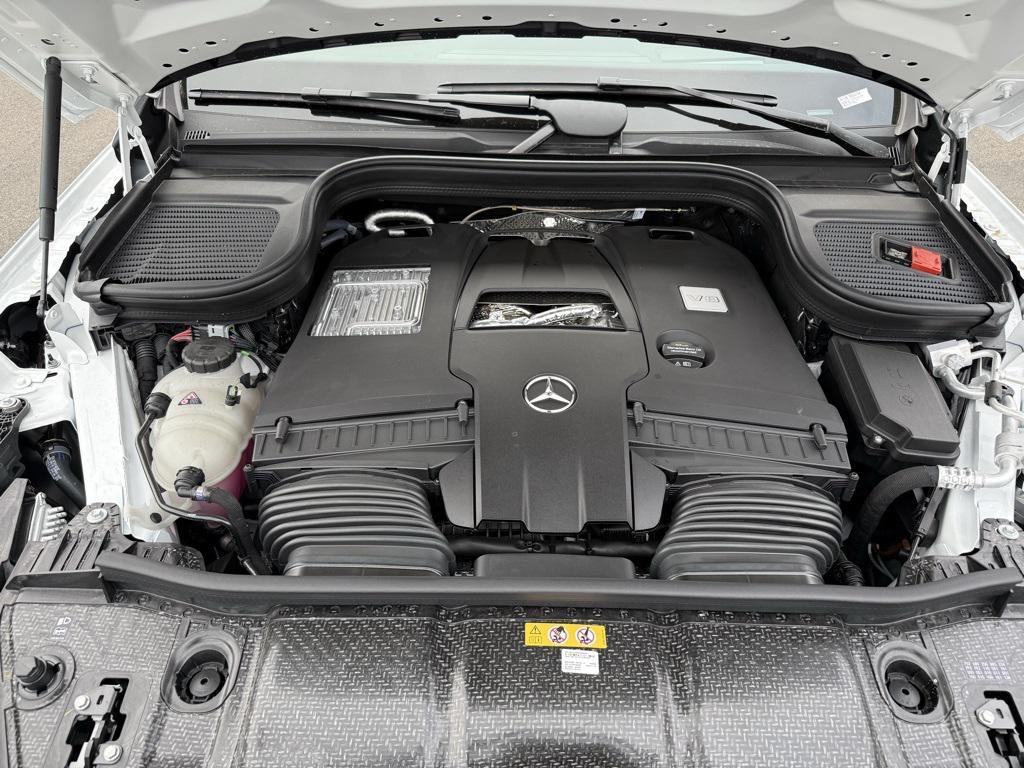 new 2026 Mercedes-Benz GLS 580 car, priced at $122,420