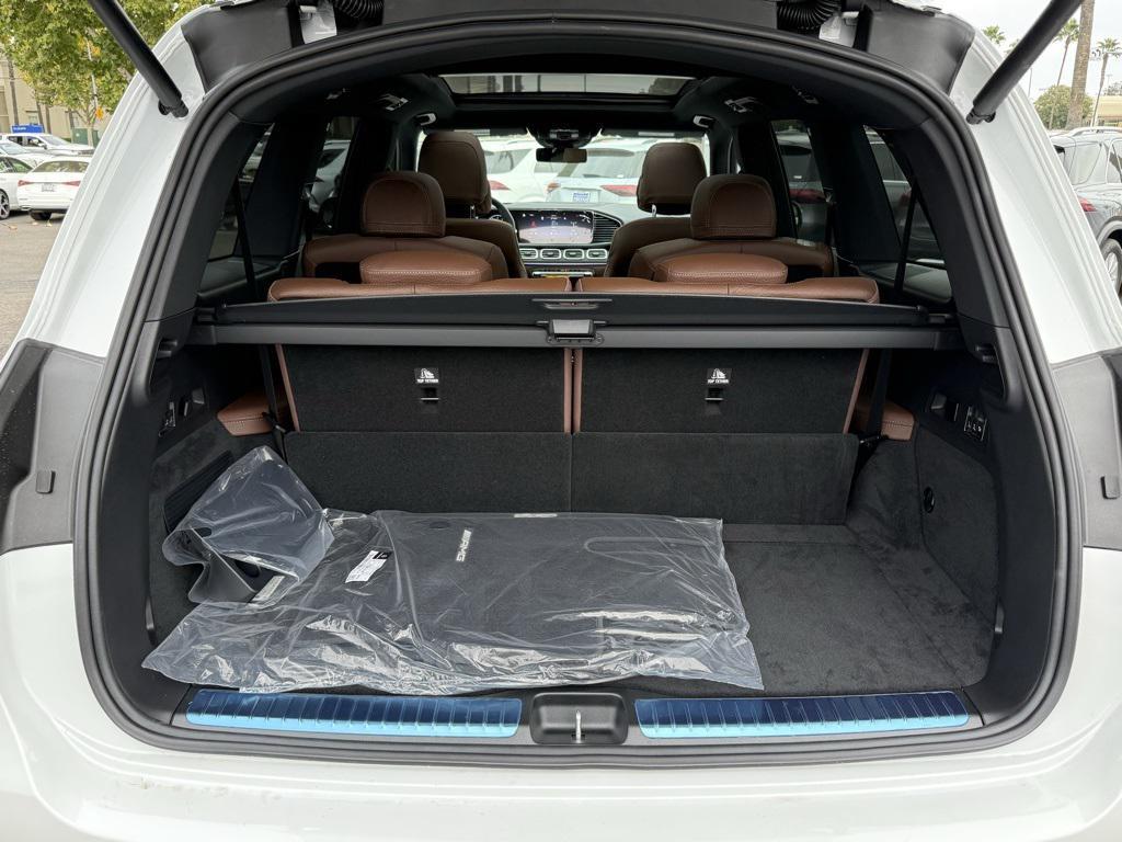 new 2026 Mercedes-Benz GLS 580 car, priced at $122,420